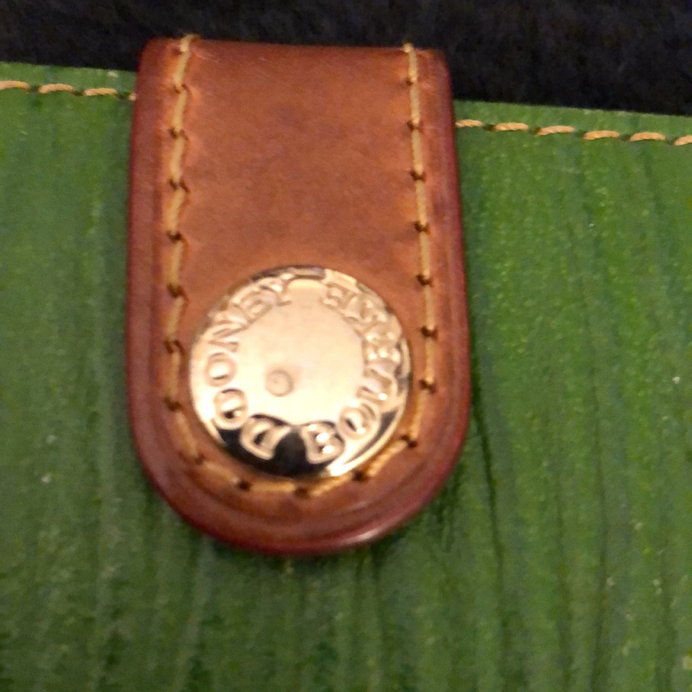 Vintage Dooney Bourke Wallet. Good condition - Picture 5 of 8